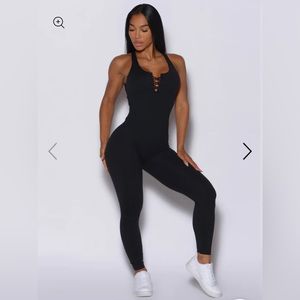 BOMBSHELL LACED BODYSUIT - BRAND NEW!